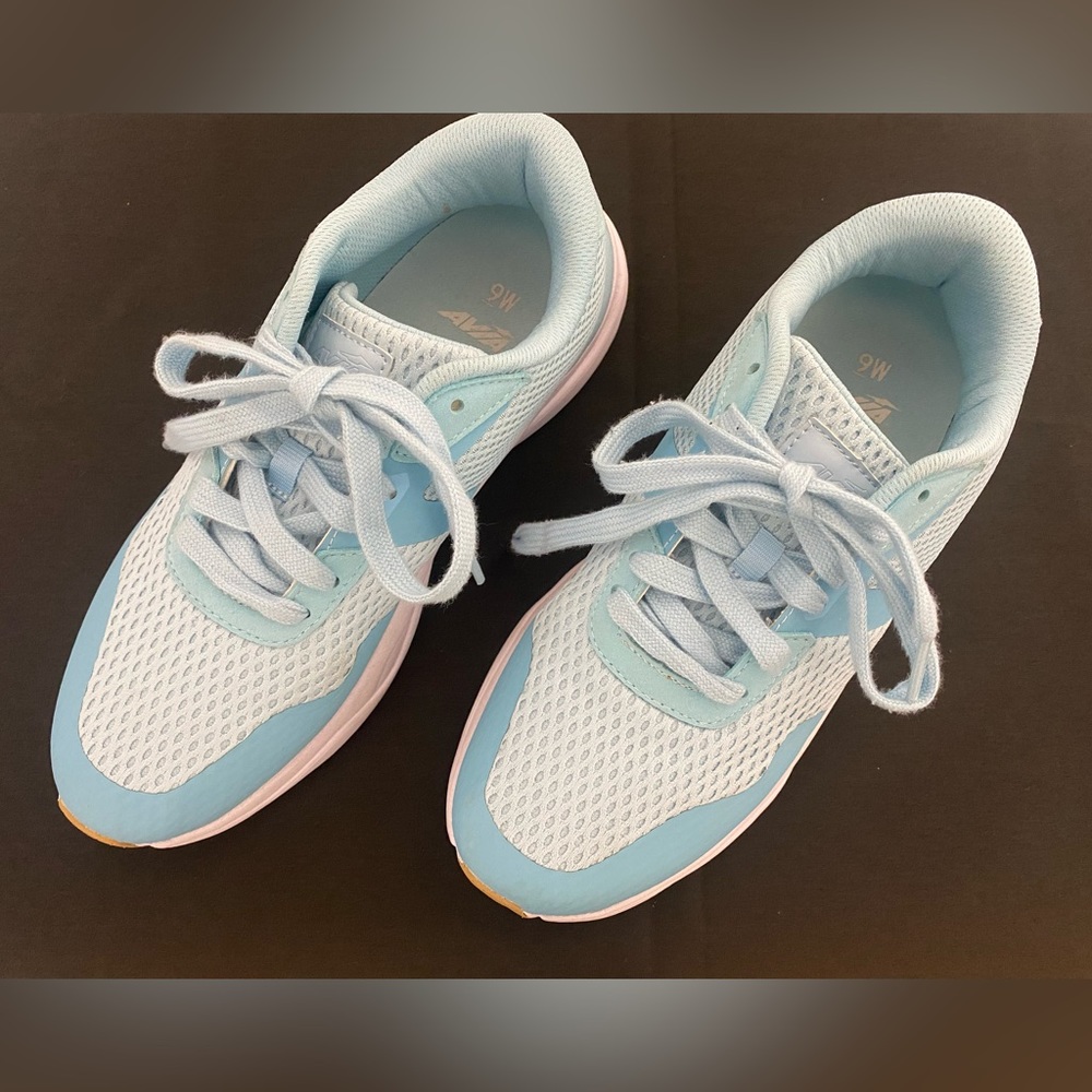 Avia Tennis Shoes size 9